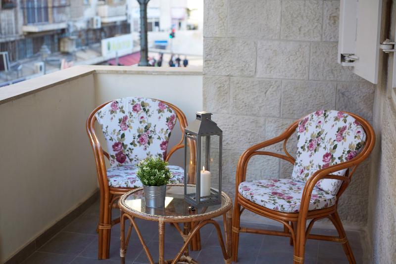Jonathan Hotel In Ben Yehuda Иерусалим Экстерьер фото